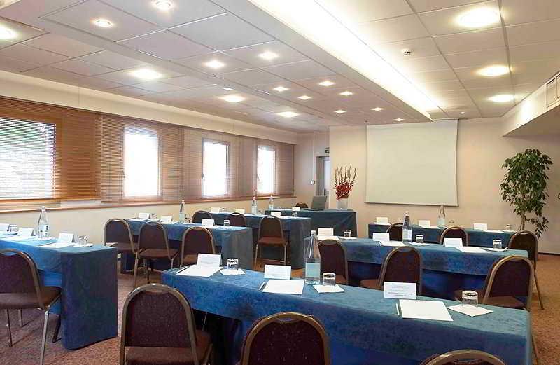 Oceania Quimper Hotel Luaran gambar