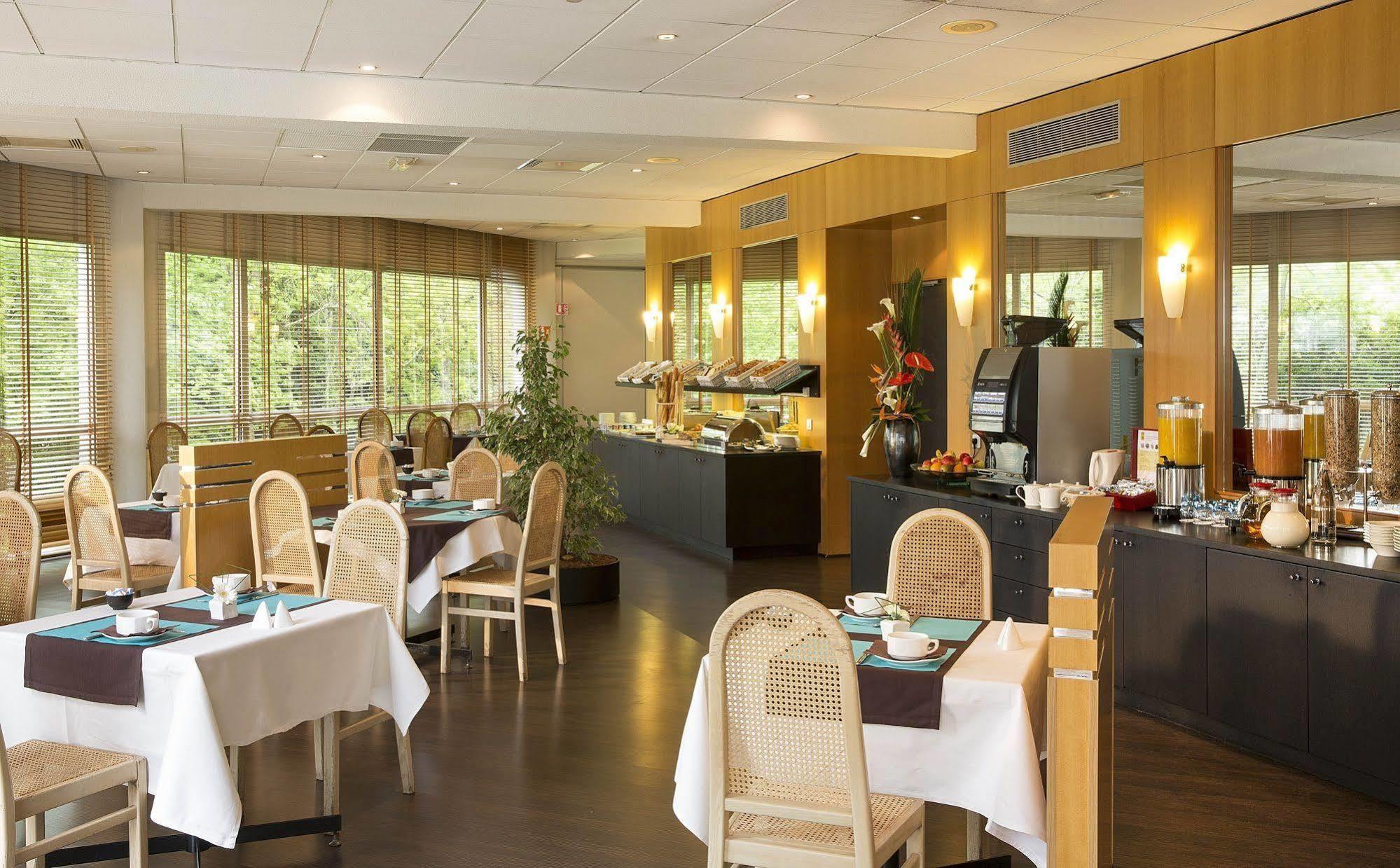 Oceania Quimper Hotel Luaran gambar